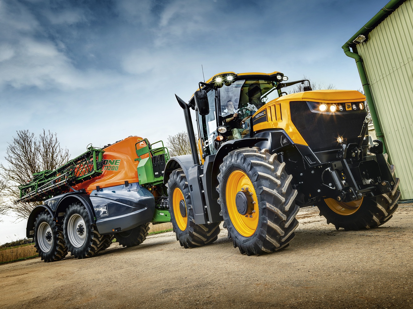 Cel Mai Rapid Tractor Din Lume Va Putea Fi V Zut La Arena Auto Fest