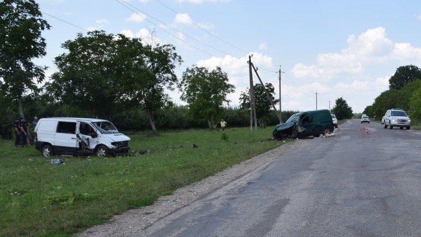 Poliția din Briceni a fost sesizată astăzi, la prânz, despre faptul că la ieșirea din orașul Briceni spre satul Cotiujeni a avut loc un accident rutier.