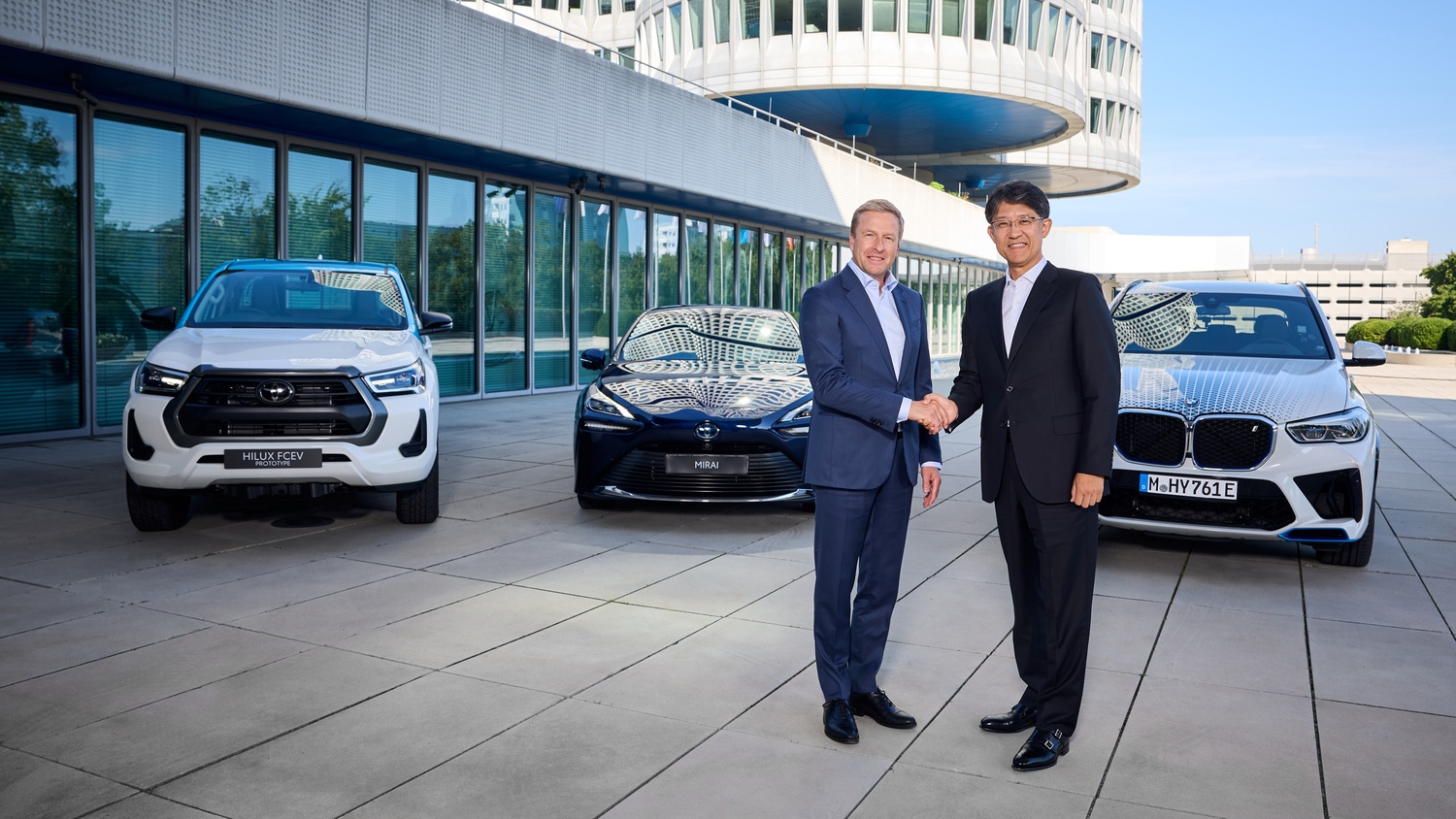 Colaborarea dintre BMW Group şi Toyota Motor trece la nivelul următor