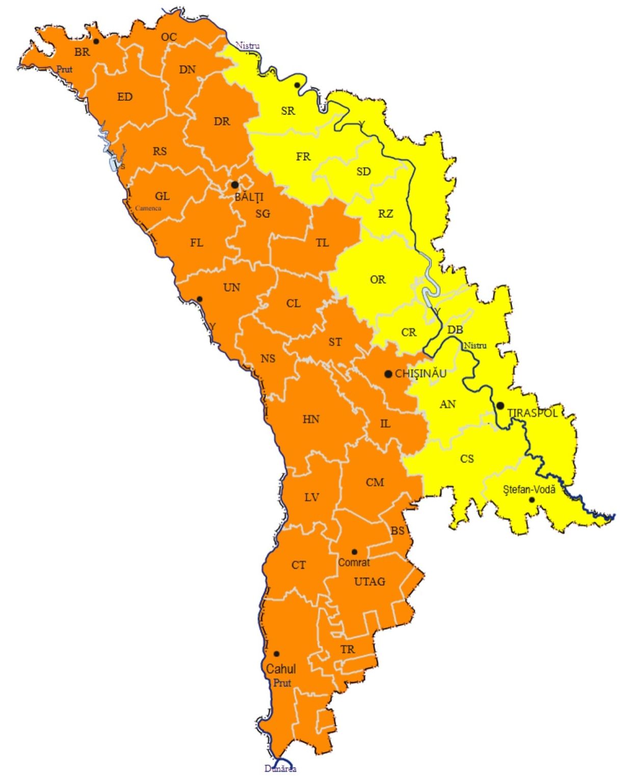 Sâmbătă sunt așteptate ploi însoțite de descărcări electrice pe arii extinse, iar unele vor fi periodic puternice!