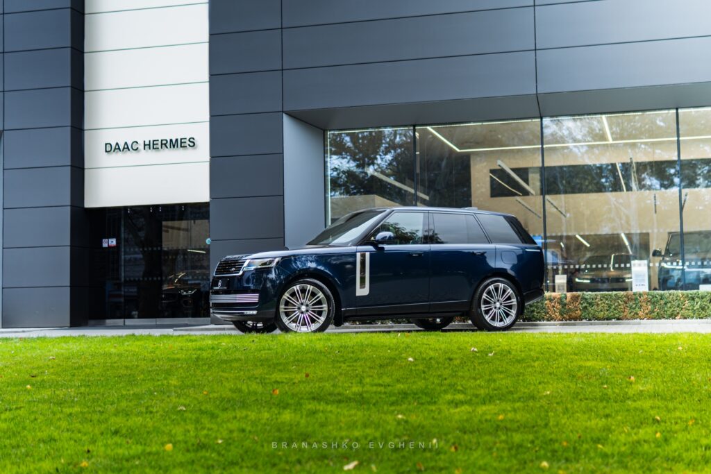 Range Rover Riviera Edition (foto) Admiră unicul Range Rover SV RIVIERA EDITION din Moldova prin ...