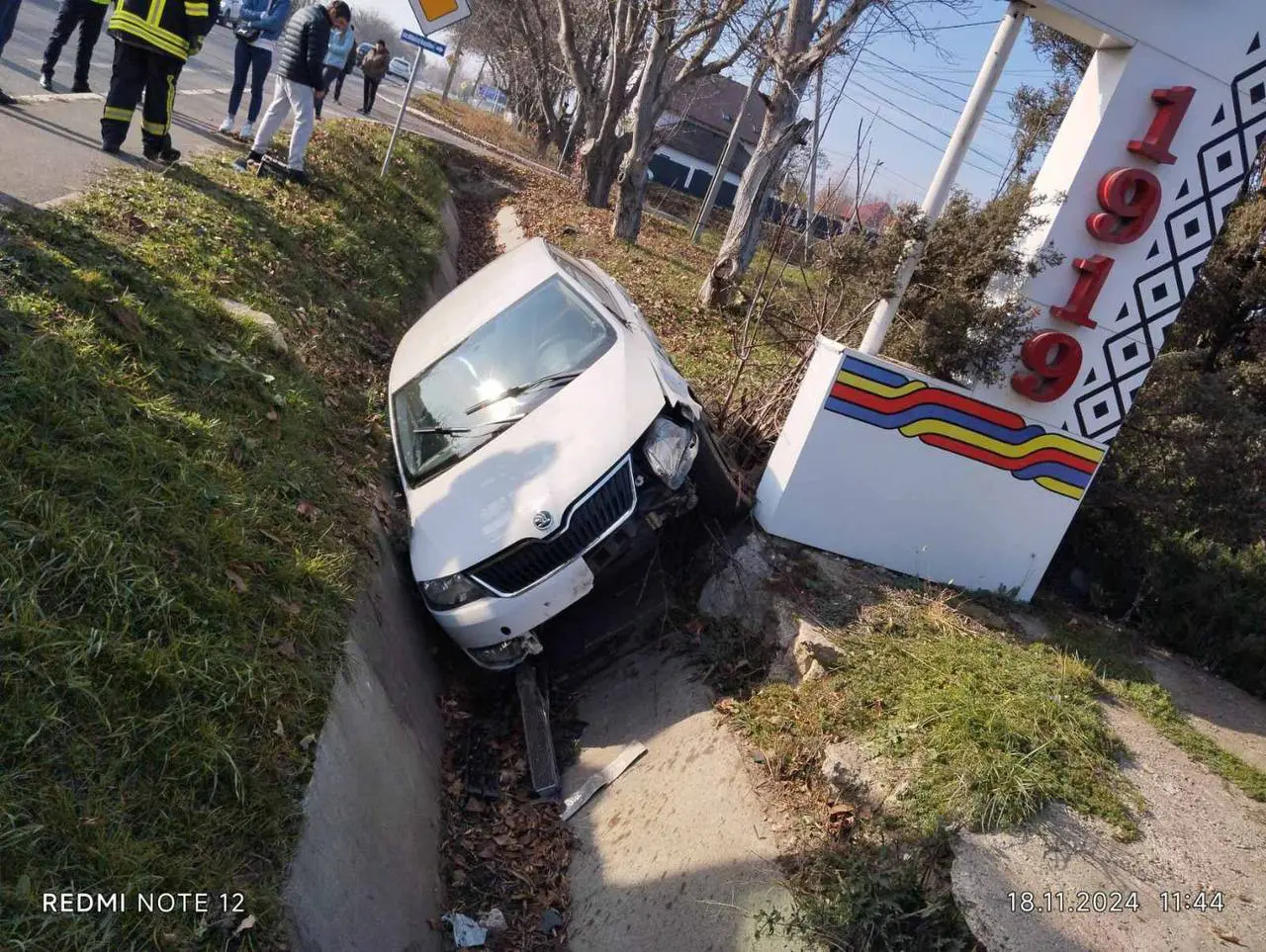 Accident matinal tragic în raionul Fălești. La ieșire din staul Răuțel o Skoda a derapat de pe traseu. Informații de la poliție pe caz.