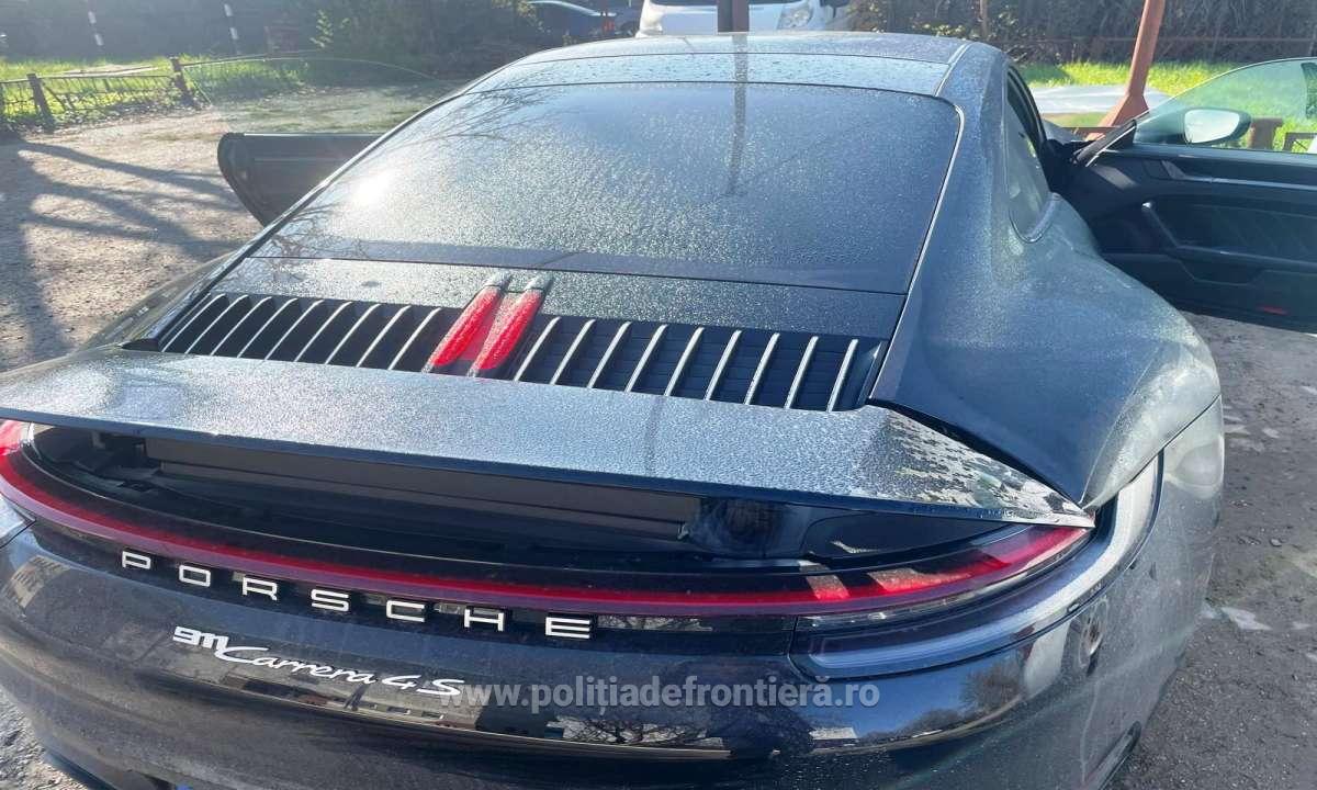 Un Porsche 911 de peste 200.000 de euro, depistat drept furat lângă frontiera cu Republica Moldova