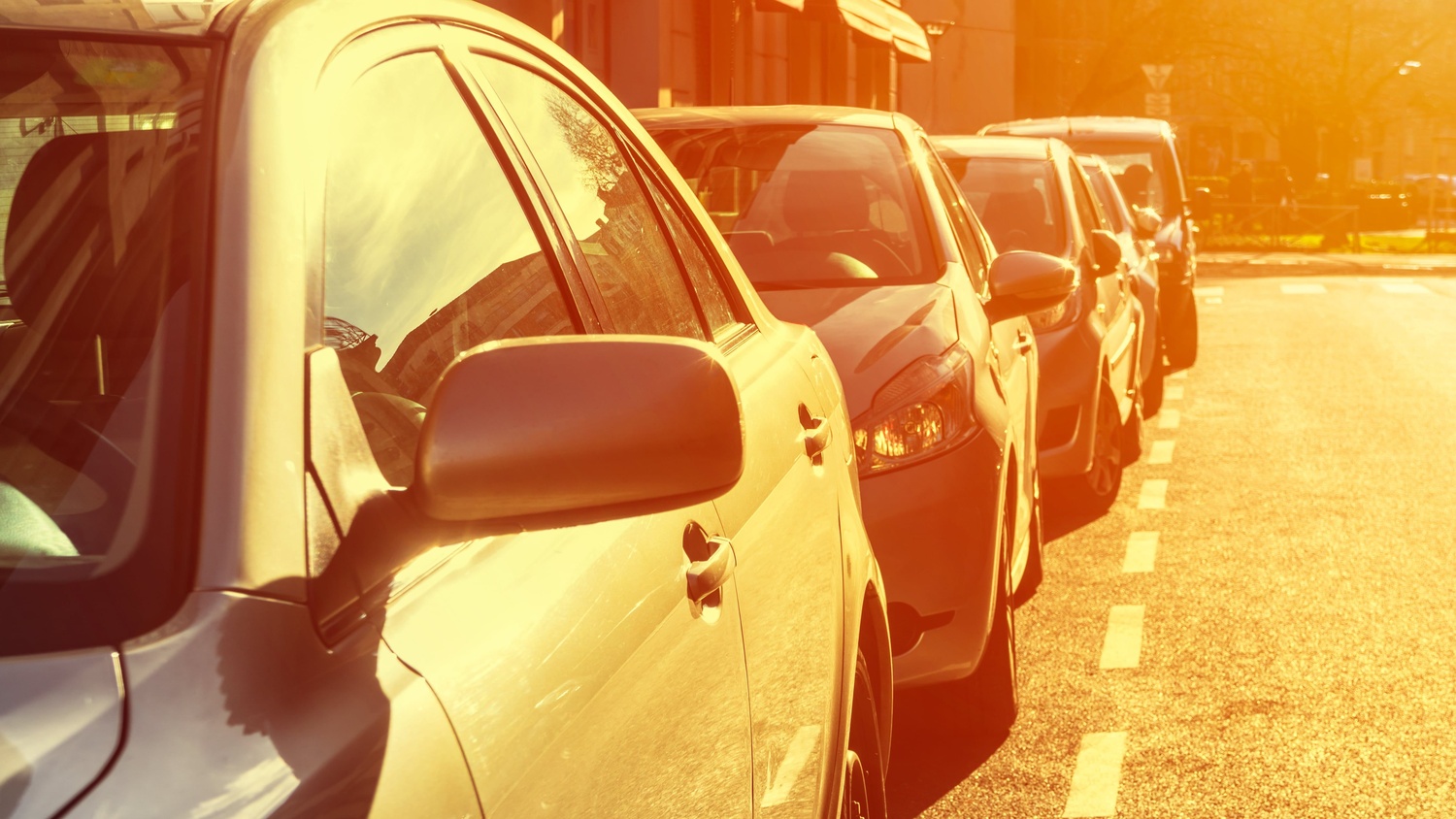 Pentru ziua de 6 iulie va fi valabil un Cod Galben de caniculă în toată țara. Temperatura maximă a aerului va atinge valori de +33..+35°C.