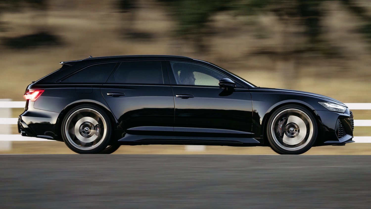 Jaf bancar în Germania: Zeci de milioane de euro au fost ”evacuați” cu un Audi RS 6