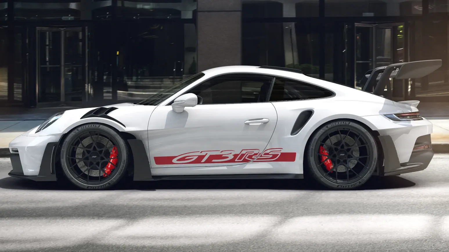 Un Porsche 911 GT3 RS cu parcurs de 1000 km își caută un nou proprietar în Moldova